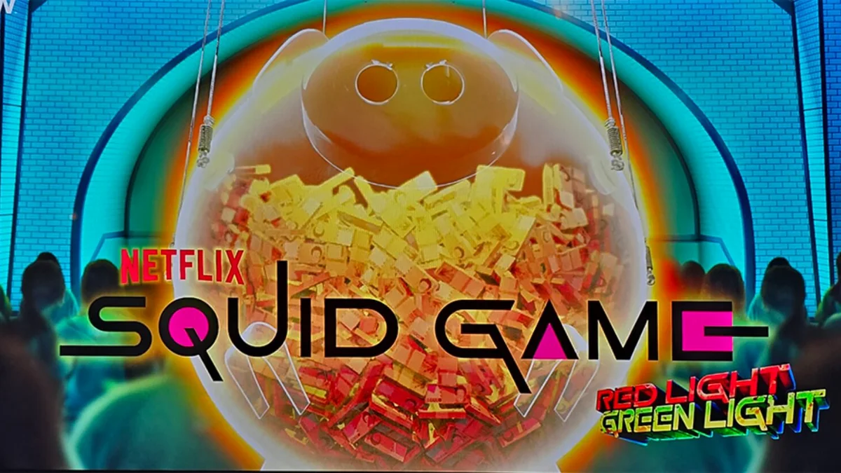 Tampilan visual slot Squid Game: Red Light, Green Light dengan elemen ikonik